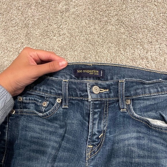 Levi’s - Picture 3 of 4